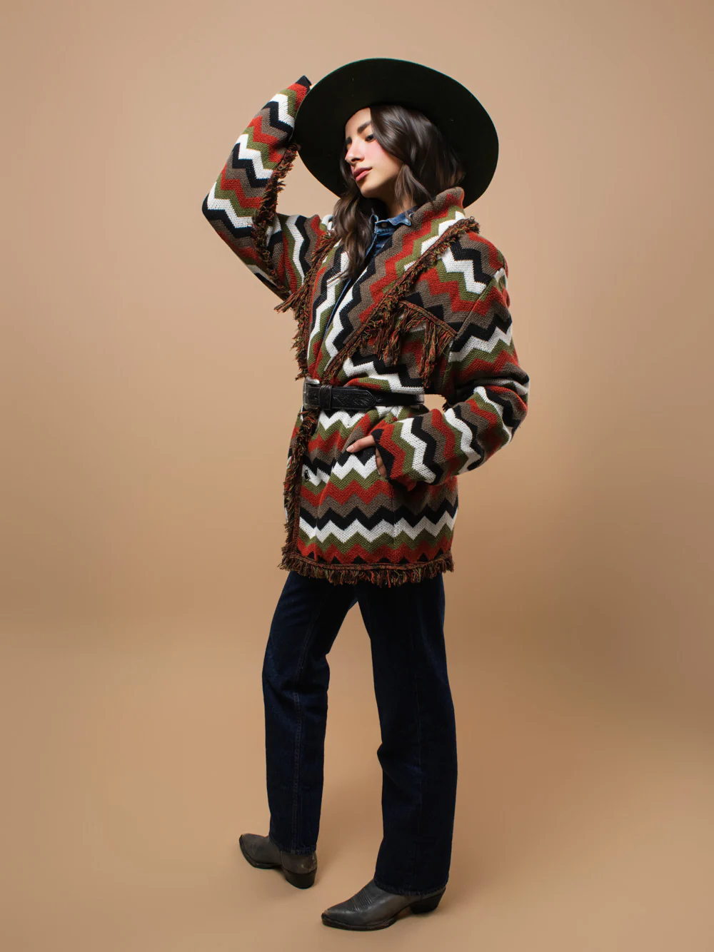 Magma V-Neck Heritage Cardigan - Image 4