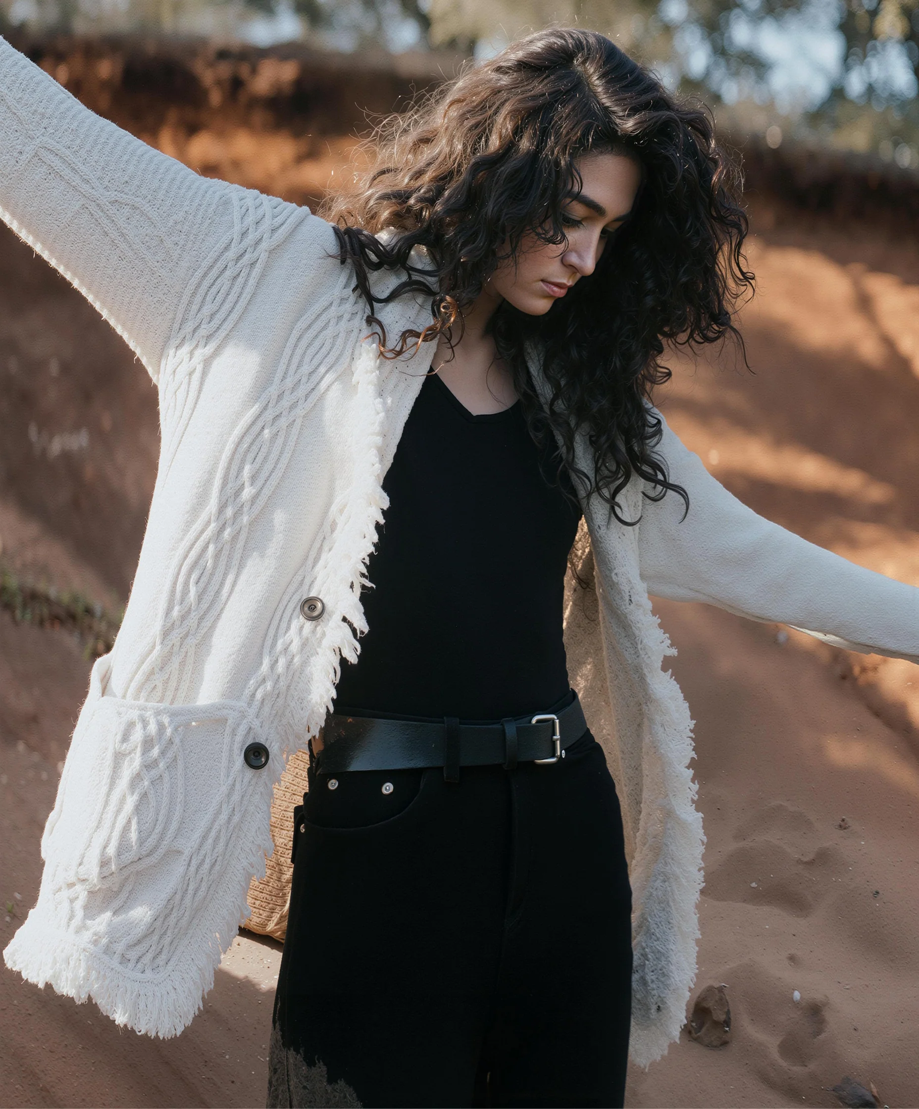 Solstice Ash White V-Neck Heritage Cardigan - Image 4